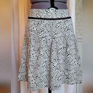 LOFT 00P black & white skirt